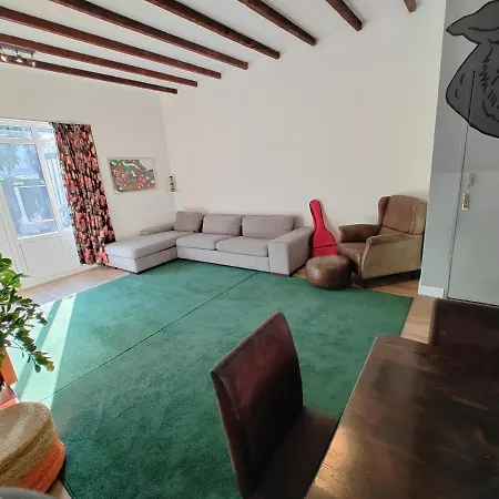 The Diesel Bed & Breakfast Rotterdam